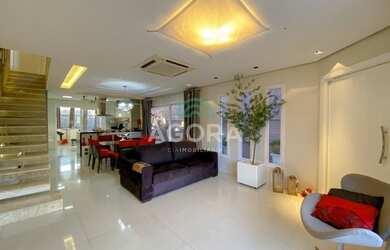 Imagem 2: Sobrado de três suítes em condomínio de Alto Padrão Sun Village na...