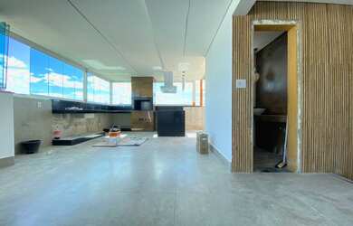 Imagem: O apartamento na cobertura possui 4 Dormitórios, 4 Banheiros