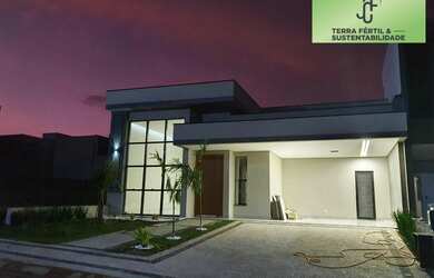 Imagem: A casa em condomínio possui 3 Dormitórios, 4 Banheiros, 4