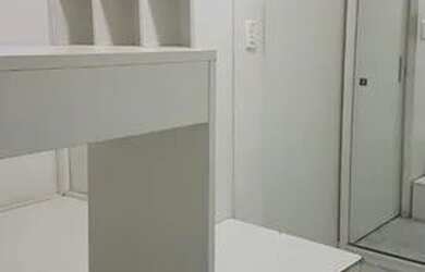 Imagem 9: Alugo apartamento semimobiliado de 02 quartos dependência em Copacabana...