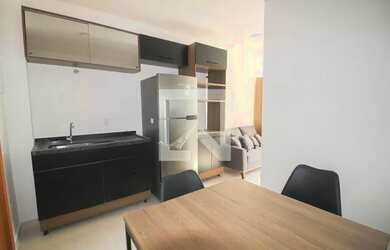 Imagem: O apartamento para alugar possui 1 Dormitório, 1 Banheiro e