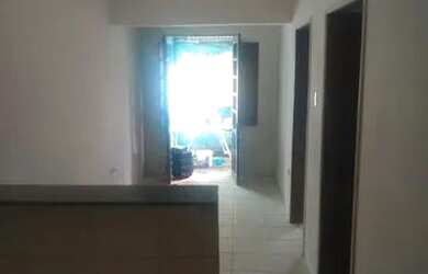 Imagem 6: Alugo casa com 2 qts toda na cerâmica