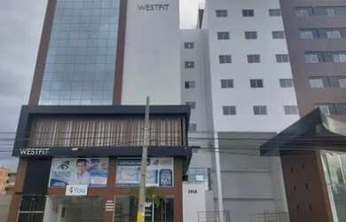 Imagem: O studio possui 1 Dormitório, 1 Banheiro, 1 Vaga na garagem