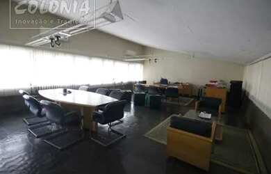 Imagem: O depósito possui 309m² de Área e está localizado em Centro