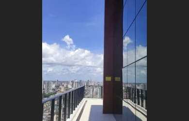 Imagem: O apartamento possui 1 Dormitório, 1 Banheiro, 1 Vaga na garagem