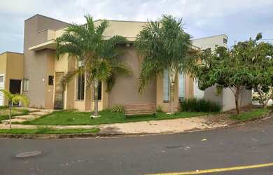 Imagem: A casa em condomínio possui 3 Dormitórios, 5 Banheiros, 2