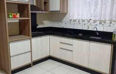 Imagem: A casa possui 2 Dormitórios, 1 Banheiro, 1 Vaga na garagem