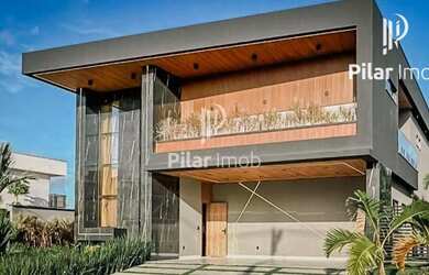 Imagem: A casa em condomínio possui 5 Dormitórios, 5 Banheiros, 5