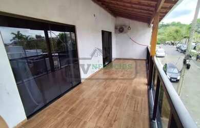 Imagem: A casa possui 3 Dormitórios, 3 Banheiros, 1 Vaga na garagem