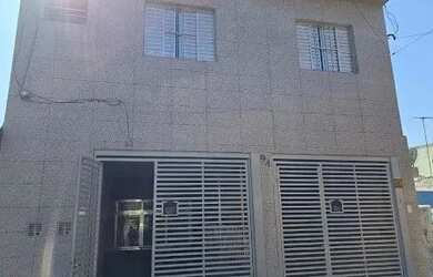 Imagem: A casa possui 2 Dormitórios, 1 Banheiro, 70m² de Área e