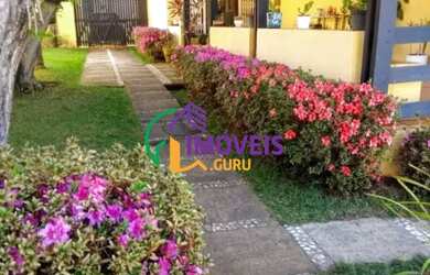 Imagem: A casa possui 3 Dormitórios, 3 Banheiros, 5 Vagas na garagem