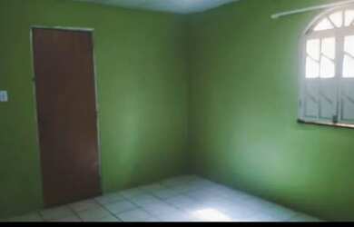 Imagem 7: Prédio com três casas e um ponto comercial