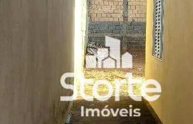 Imagem: A casa possui 3 Dormitórios, 1 Banheiro, 53m² de Área e