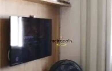 Imagem: O apartamento possui 2 Dormitórios, 1 Banheiro, 2 Vagas na