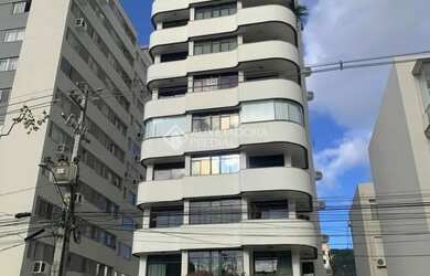 Imagem: O apartamento possui 4 Dormitórios, 5 Banheiros, 2 Vagas na