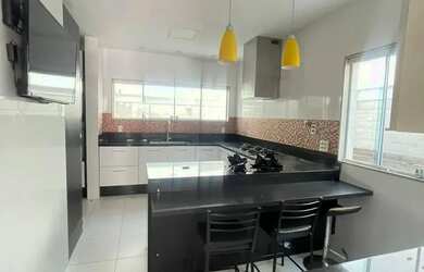 Imagem 4: Imóvel para aluguel e venda tem 350 metros quadrados com 4 quartos