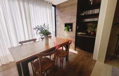 Imagem: O apartamento possui 3 Dormitórios, 4 Banheiros, 2 Vagas na