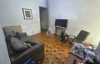 Imagem: O apartamento possui 1 Dormitório, 1 Banheiro, 52m² de Área