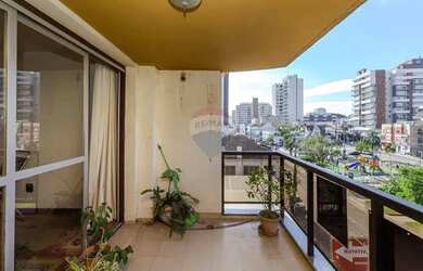 Imagem 5: Apartamento 4 domitórios dependência, 2 vagas, com elevador, em frente...