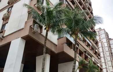 Imagem: O apartamento e possui 2 Dormitórios, 2 Banheiros, 1 Vaga na