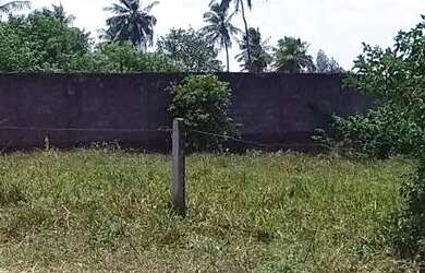 Imagem: O terreno possui 600m² de Área e está localizado em Aruana