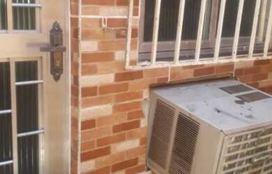 Imagem: A casa possui 2 Dormitórios, 2 Banheiros e está localizado