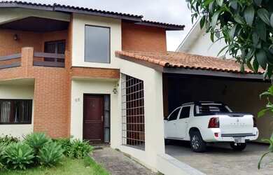 Imagem: A casa em condomínio possui 3 Dormitórios, 3 Banheiros, 3