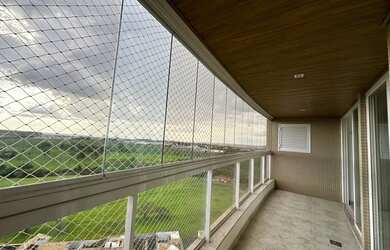 Imagem: O apartamento possui 4 Dormitórios, 5 Banheiros, 4 Vagas na