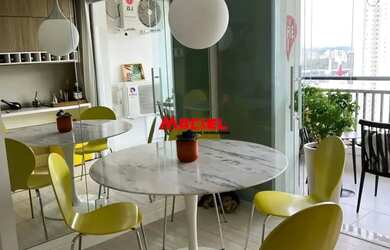 Imagem: O apartamento possui 2 Dormitórios, 2 Banheiros, 2 Vagas na