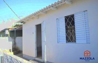 Imagem: A casa possui 2 Dormitórios, 1 Banheiro e 65m² de Área e