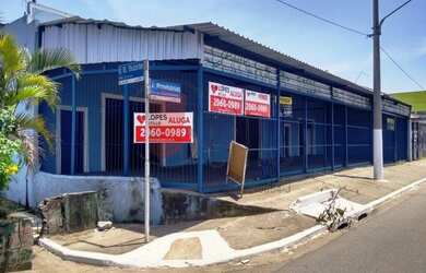 Imagem: O depósito possui 5 Vagas na garagem e 336m² de Área e está