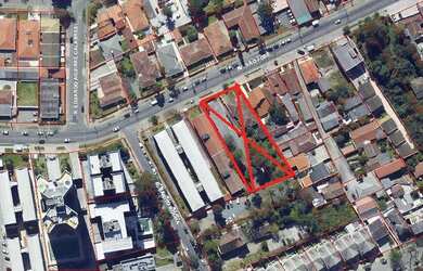 Imagem: O terreno possui 1.865m² de Área e está localizado em Cristo