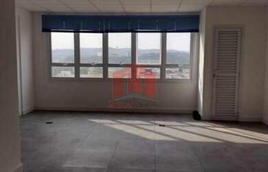 Imagem: O depósito possui 1 Vaga na garagem, 43m² de Área e está