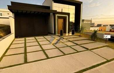 Imagem: A casa em condomínio possui 3 Dormitórios, 5 Banheiros, 4