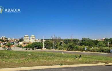 Imagem: O terreno possui 300m² de Área e está localizado em Jardim