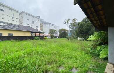 Imagem: A casa à venda possui 5 Dormitórios, 5 Banheiros, 4 Vagas