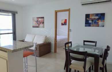 Imagem: O apartamento possui 1 Dormitório, 1 Banheiro, 1 Vaga na garagem