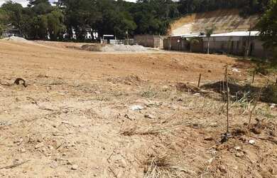 Imagem 8: Terreno no Bairro Carlos Chagas com 2417m2, em frente ao Educandário