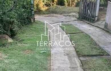 Imagem: A fazenda possui 3205m² de Área e está localizado em Portão