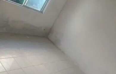 Imagem 5: Alugo casa com 2 qts toda na cerâmica