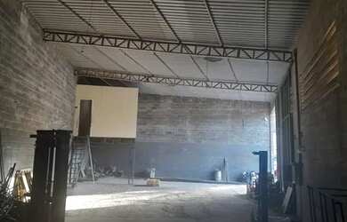 Imagem 2: GALPÃO 200 M² 1 WC ENERGIA T6 BONSUCESSO GUARULHOS SP
