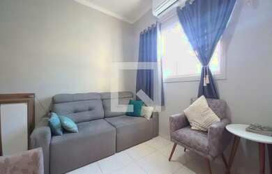 Imagem: A casa possui 2 Dormitórios, 4 Banheiros, 2 Vagas na garagem