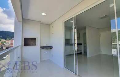 Imagem: O apartamento possui 2 Dormitórios, 2 Banheiros, 1 Vaga na