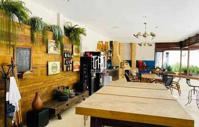 Imagem: A casa em condomínio possui 5 Dormitórios, 5 Banheiros, 4