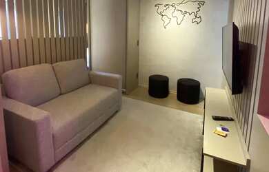 Imagem: O apartamento possui 1 Dormitório, 1 Banheiro, 1 Vaga na garagem