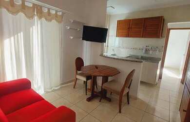 Imagem: O apartamento possui 1 Dormitório, 1 Banheiro, 1 Vaga na garagem