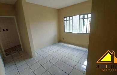 Imagem: O apartamento possui 3 Dormitórios, 1 Banheiro, 2 Vagas na