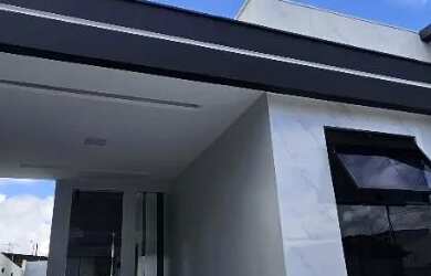 Imagem: A casa em condomínio possui 3 Dormitórios e está localizado