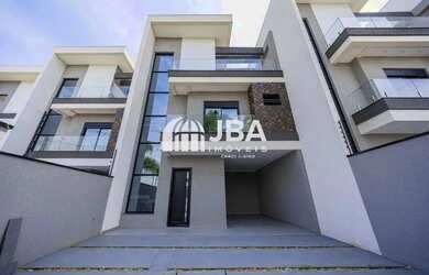 Imagem: A casa possui 3 Dormitórios, 5 Banheiros, 3 Vagas na garagem