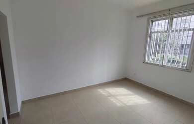 Imagem: O apartamento possui 2 Dormitórios, 1 Banheiro, 140m² de Área